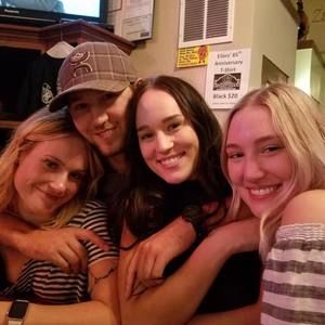 Meet your Posher, Courtney